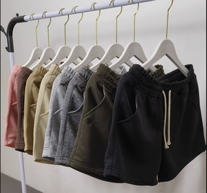 Logo personnalisé Short pour femme en coton polaire Fitness Short de course respirant avec cordon de serrage à la taille avec poches Short surdimensionné décontracté - Product Image 2