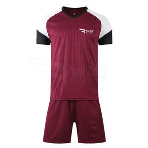 Uniforme de fútbol con logotipo personalizado Último diseño Desgaste de fútbol Servicio OEM del fabricante de fábrica - Product Image 1