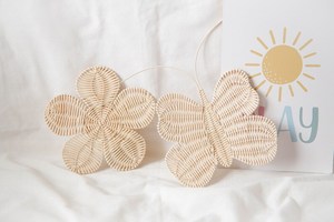 Décor d'enfant en forme de fleur et de papillon en rotin naturel fait à la main au design accrocheur pour la décoration des enfants de la chambre du Vietnam - Product Image 3