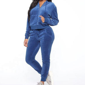 Vêtements pour dames Ensemble de survêtements en velours à fermeture éclair de couleur unie quantité minimale de commande bas Design personnalisé Survêtement en velours pour femmes pour l'extérieur - Product Image 3
