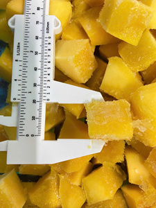 Mango congelado en cubitos y empacado en bolsas estándar para exportación con sabor de alta pureza adecuado para helados y batidos - Product Image 6