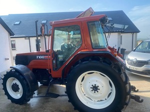 Fiat F100, a été importé d'Australie a de nouveaux pneus tout rond avec plus de taille sur le dos a été peint - Product Image 3