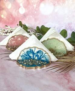 COUVERTURE QUALITÉ ATTRACTIVE RÉSINE TISSU SUPPORT DÉCORATIF Fabriqué À La Main Porte-mouchoirs pour Salle À Manger Cuisine Utiliser Serviette Boîte De Rangement - Product Image 1