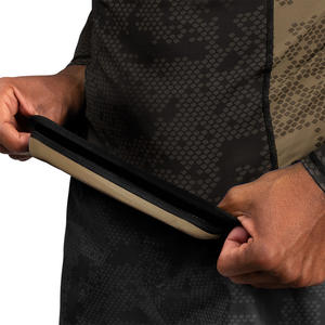 Protection contre les éruptions cutanées respirante UPF 50 + Compression pour hommes de marque personnalisée adaptée au surf, à la natation, aux sports de plein air Service OEM/ODM disponible - Product Image 4