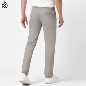 Vente à la mode de qualité supérieure pour hommes, pantalons chino avec logo personnalisé, pantalons de plein air imprimés, look élégant, pantalons chinos pour hommes - Product Image 3