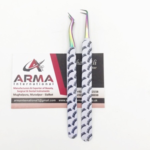 Pince à épiler d'extension de cils à volume solide multi-pointes en titane avec logo personnalisé de qualité supérieure Cils pointus en acier inoxydable durables - Product Image 1