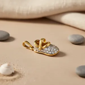 Pendentif Chaussure Bébé Plaqué Or avec Strass en Cristal, Breloque Thème Mignon Plaqué Or Massif 18K pour Femme, Cadeau Bijou - Product Image 1