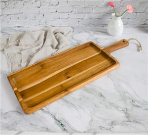 Plateau de service en bois avec poignée pour une utilisation au restaurant Caractéristique décorative - Product Image 1