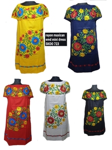 Vestido Mexicano de Rayón Bordado con Flores de Color Negro, Estilo Bohemio Indio Tradicional, Ecológico, Lavable y Transpirable para Mujer - Product Image 2