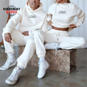 Logo personnalisé Ensemble short 2 pièces pour femmes Sweat à capuche décontracté de haute qualité Pantalon de survêtement Conception d'épaule tombante Col montant Perles imprimées - Product Image 4