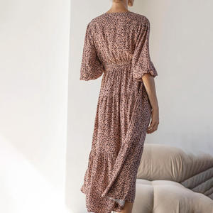 Robe mi-longue à fleurs d'été Vintage pour femmes col en V à manches courtes de haute qualité respirant a-ligne mousseline de soie imprimée naturelle - Product Image 5