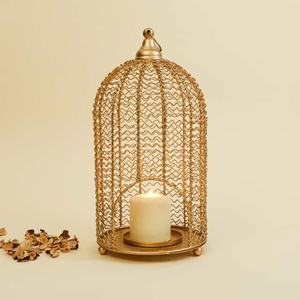 Portavelas de pilar de huracán de metal de latón de lujo hecho a mano en diseño nórdico utilizado como uso decorativo para el hogar y la boda - Product Image 3