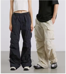 Pantalon cargo décontracté personnalisé en nylon Pantalon de parachute de jogging à sueur empilée Pantalon de parachute pour hommes Pantalon de survêtement baggy en nylon évasé à jambe large droite - Product Image 4