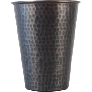 Tasse en tonneau de cuivre martelé de qualité supérieure Design antique dans différents styles Nouveau métal créatif pour les occasions de fête - Product Image 1