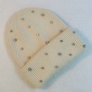 Bonnets d'hiver imprimés avec logo de qualité supérieure Variété tissée Respirant Motifs doux Cartoon Plaid Bonnets à bas prix - Product Image 4