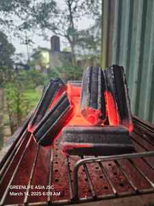 Briquettes de charbon de bois pour barbecue en bois dur écologique haute chaleur à faible teneur en cendres sans fumée de Greenlife Asia sans bambou - Product Image 2