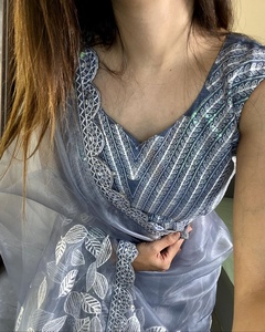 Bollywood phong cách của phụ nữ thiết kế bên mặc <span class=keywords><strong>Saree</strong></span> ưa thích xu hướng Organza chuỗi thêu làm việc lụa <span class=keywords><strong>Net</strong></span> đám cưới trực tuyến - Product Image 4