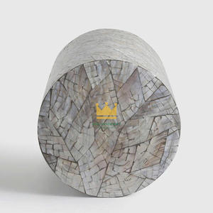 Offre Spéciale Table d'appoint en résine grise incrustation de nacre avec design floral de forme ronde de haute qualité pour la vente en gros - Product Image 3