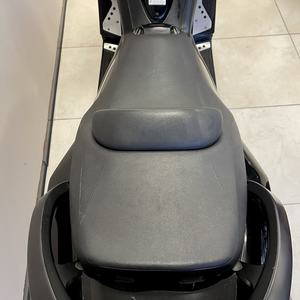 Motocicleta de Gasolina Yamaha T-Max 500 - Product Image 4