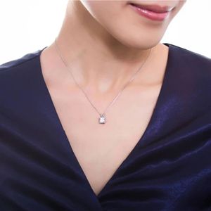 Pendentif Moissanite solitaire coupe princesse - Product Image 1