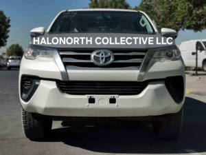 รถยนต์โตโยต้า ฟอร์จูนเนอร์ SUV ปี 2016 มือสอง 7 ที่นั่ง ขับเคลื่อน 4 ล้อ เครื่องยนต์ดีเซล เกียร์อัตโนมัติ เทอร์โบเบนซิน เบาะหนัง สีเข้ม ล้อแม็ก R18 รถ SUV สำหรับขับขี่ออฟโรด ระดับหรู ขาย - Product Image 2