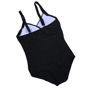 El mejor traje de baño transpirable de alta calidad, sostenible, al por mayor, diseño personalizado, estampado, trajes de baño de carreras de secado rápido de Pakistán - Product Image 3