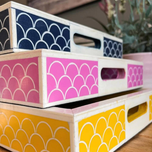 Plateau artisanal en os incrusté, idéal pour les hôtels et les restaurants, disponible en gros à prix d'usine avantageux en provenance d'Inde. - Product Image 1