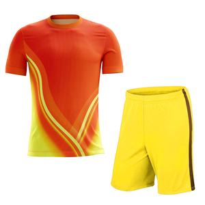 Nuevo diseño, el mejor uniforme de fútbol por sublimación para adultos, nueva llegada, ropa deportiva fabricada por el equipo - Product Image 1