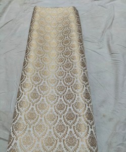 Telas de Seda Brocada Tejidas a Mano en Blanco y Dorado, Ideales para Diseñadores de Vestidos y Diseñadores de Moda, con Diseño Floral en Color Dorado - Product Image 5