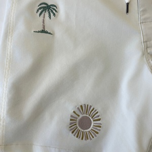 Shorts de plage à séchage rapide extensibles dans les 4 sens, marque privée, taille mi-haute, élastique, impression par sublimation sur toile - Product Image 5