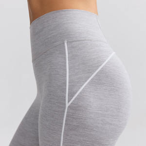 Leggings de Yoga a rayas de cintura alta para mujer con logotipo de pierna derecha Cierre de cintura elástica 220g Pantalones de nailon Spandex - Product Image 3