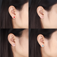 Bijoux d'amour personnalisés en gros exquis émail coeur titane acier vis dos boucle d'oreille Piercing bijoux de piercing corporel