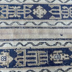 Alfombra Turca Vintage de 2.2x4.6 pies, Alfombra Pequeña, Alfombra con Estampado Animal Azul - Product Image 5