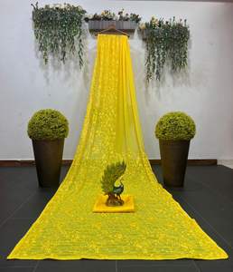 Hermoso diseñador Party Wear Sari con trabajo de hilo con blusa en seda Benglori - Product Image 1