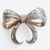Robe de soirée pour femmes Robe de créateur personnalisée Broche avec nœud en cristal et strass