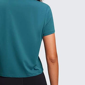 การออกแบบที่กําหนดเองคุณภาพสูงระบายอากาศโพลีเอสเตอร์ผู้หญิงเสื้อ T Crop / ผ้าฝ้ายหลายสีหลวมติดตั้งผู้หญิงเสื้อ T Crop Top - Product Image 6