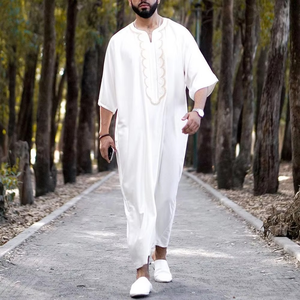 Meilleure vente Robe longue en coton respirante pour la prière de l'Aïd Vêtement traditionnel décontracté Vente en gros Vêtements islamiques Thobes Taille adulte - Product Image 6