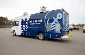 Nouveau camion de nourriture de travail à vendre, livré avec machine à café, glace, réfrigérateur et plus - Product Image 3
