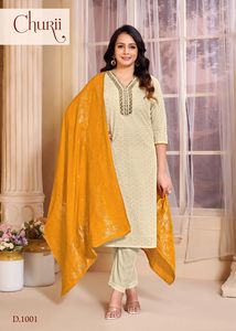 Algodón Kora de calidad superior con bordado Shifili y trabajo de espejo Kurti Pant y Dupatta Mujer Moda Compras en línea - Product Image 2