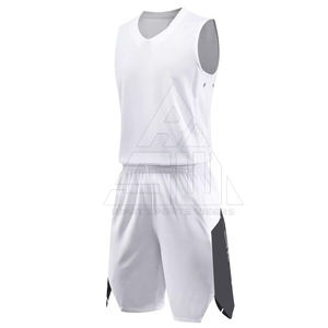 Conjuntos de Uniformes de Baloncesto de Talla Grande, Ligeros y Transpirables, Hechos en Pakistán, Mejor Precio 2025, 100% Poliéster, Logotipo Personalizado, Servicio OEM - Product Image 1