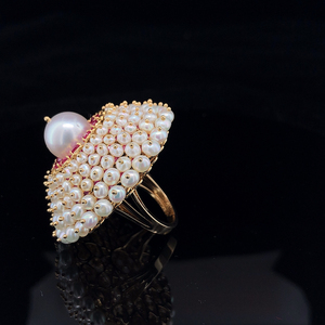 Bague de mode élégante classique en argent et perle pour les mariages, les fiançailles, les anniversaires ou les occasions spéciales. - Product Image 3