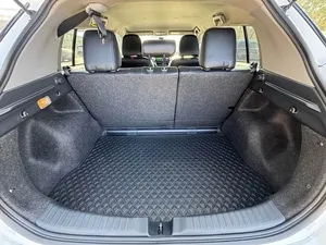 Yaris LX XP150 2023, Versión Facelift, Bajo Kilometraje, Motor en Perfecto Estado, Transmisión Automática, Techo Panorámico, Luces, Listo para Enviar - Product Image 6