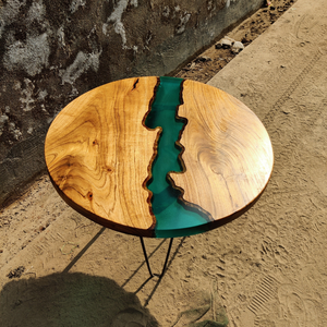 Table basse ronde en bois massif avec époxy contemporain, fabriquée à la main, écologique, avec base en fil métallique à pieds en V mobiles pour le salon - Product Image 4