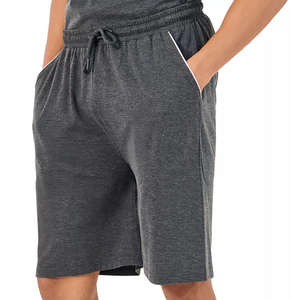 ชุดเสื้อยืดและกางเกงขาสั้นลายกราฟิกสองชิ้น พิมพ์โลโก้ตามสั่ง เสื้อผ้าผู้ชายสำหรับฤดูร้อน ชุดเสื้อและกางเกงขาสั้นพิมพ์ลายสองชิ้นสำหรับผู้ชาย - Product Image 3