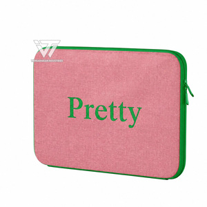 Alfa Griega |   Kapa |   Ropa de la Hermandad Alpha Sorority Lista para Enviar, Bolsa para Portátil Sublimada, Artículos Griegos - Product Image 1