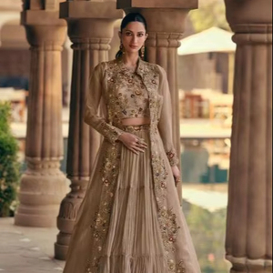 SAYURI READYMADE DESIGNER SALWAR KAMEEZ MAHOTSAV GOLD COLLECTION POUR LES OCCASIONS DE FÊTE STYLE FORMEL VENTE EN GROS - Product Image 1