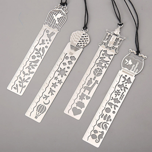 Mikailan-<span class=keywords><strong>Regla</strong></span> de marcapáginas de metal, 4 formas creativas huecas con cadena para leer, medir, estudiar, papelería - Product Image 5
