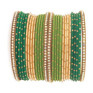 Servicios OEM Venta caliente de terciopelo de cristal Churiya en precio barato de lujo paquistaní hecho a mano varios colores brazaletes nupciales conjuntos - Product Image 3