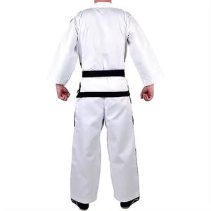 Combinaisons de karaté en coton unisexe en gros, uniformes de taekwondo de haute qualité pour hommes et femmes, logo personnalisé, vêtements d'arts martiaux - Product Image 2