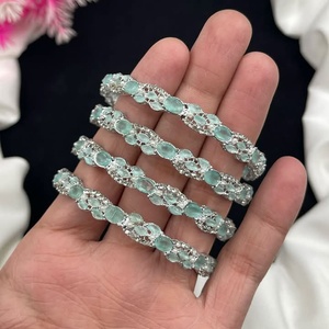 Venta al por mayor de fabricantes de joyería tamaños personalizados India paquistaní boda joyería mujeres brazaletes de moda conjuntos disponibles para la venta - Product Image 2